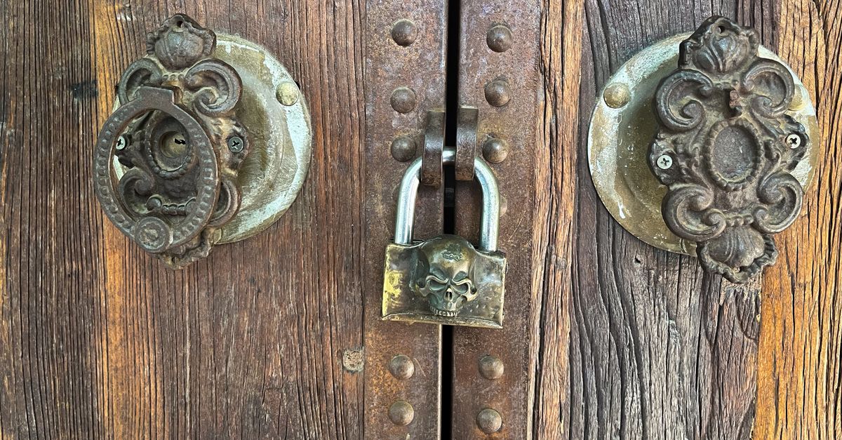 24/7 Emergency Locksmith service — Chambers St Locksmith Corp