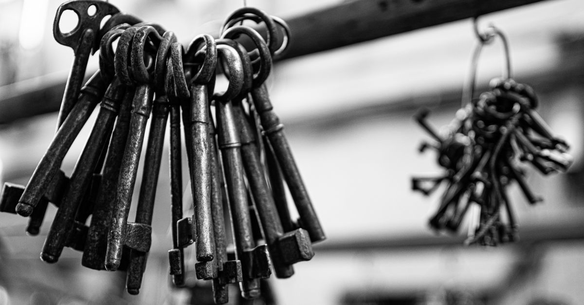 How to Spot and Avoid Locksmith Scams in New York City — Chambers St Locksmith Corp