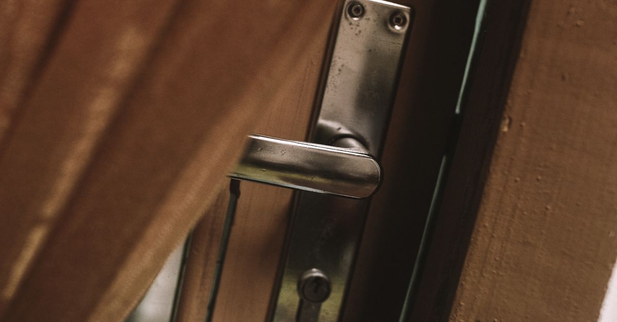 Storefront Door Lock Installation Built for NYC Commercial Realities — Chambers St Locksmith Corp